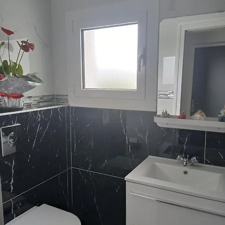 Appartement Location Bastia, U Fiumicellu. Vue Mer. Jacuzzi, Barbecue,... Pour 2 Personnes *